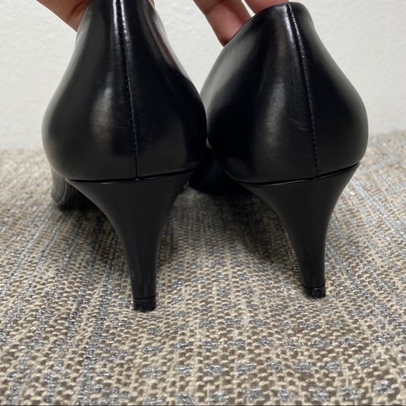 Delman Leather‎ Heels - Picture 3 of 7